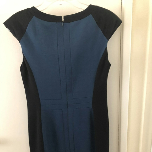 Premise Dress - Picture 2 of 3